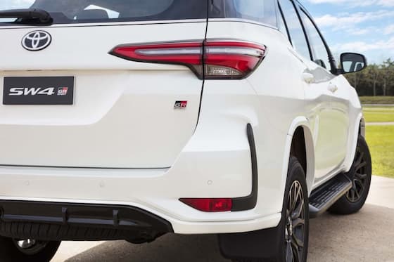 Fortuner GR-S - Exterior